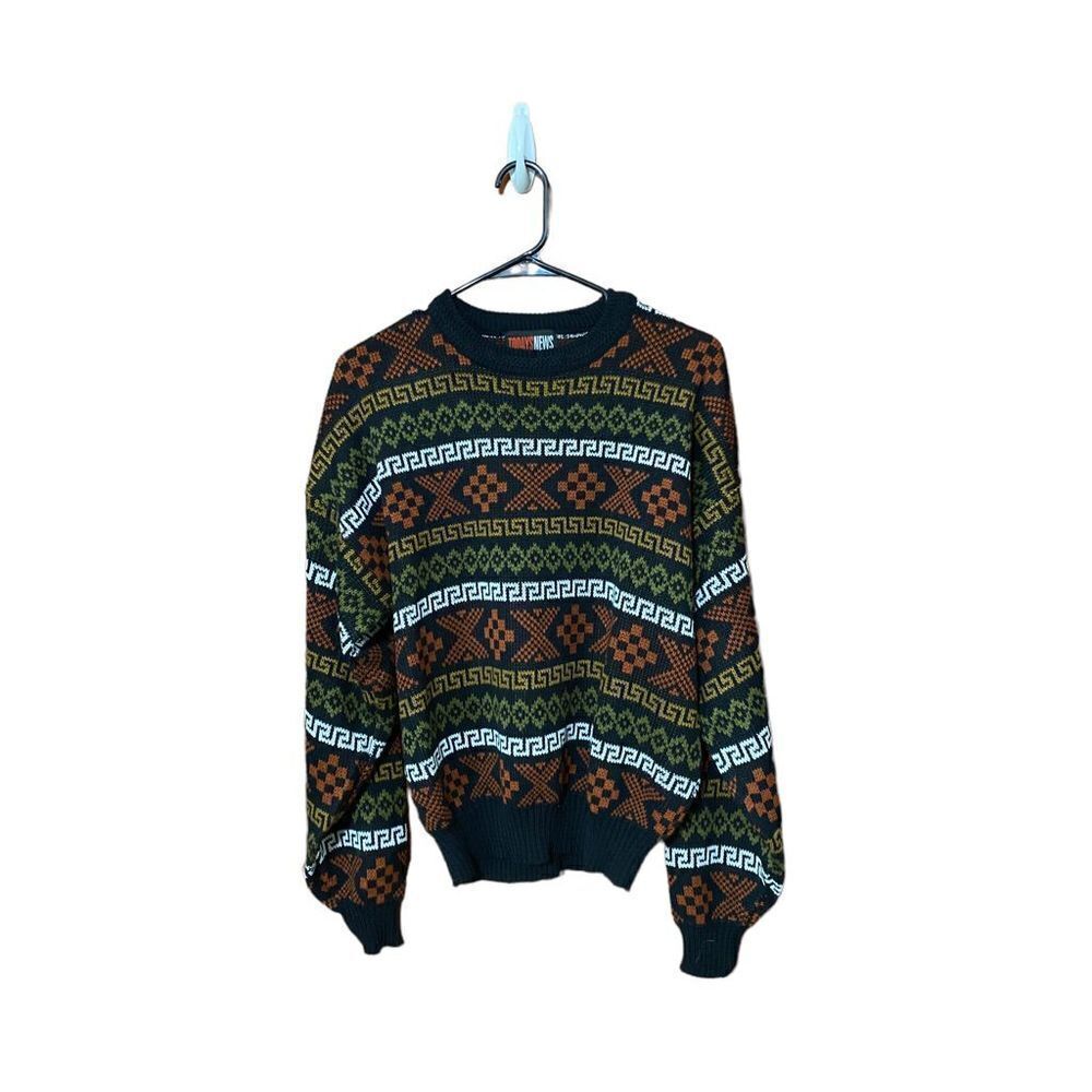𝅺MENS vintage Today’s News sweater size M